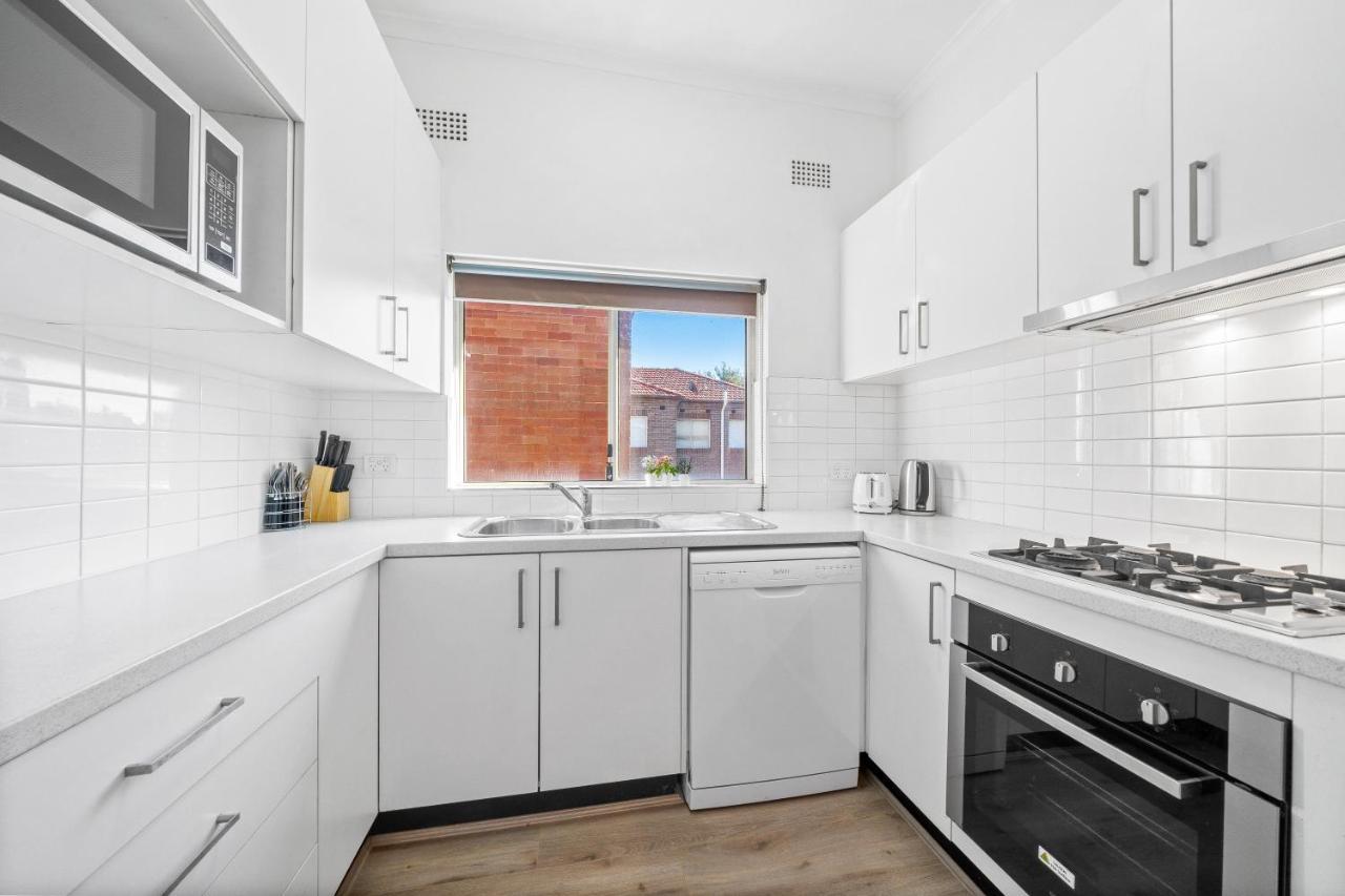 Burwood Newly Renovated 2 Bedroom Apartment Σίδνεϊ Εξωτερικό φωτογραφία