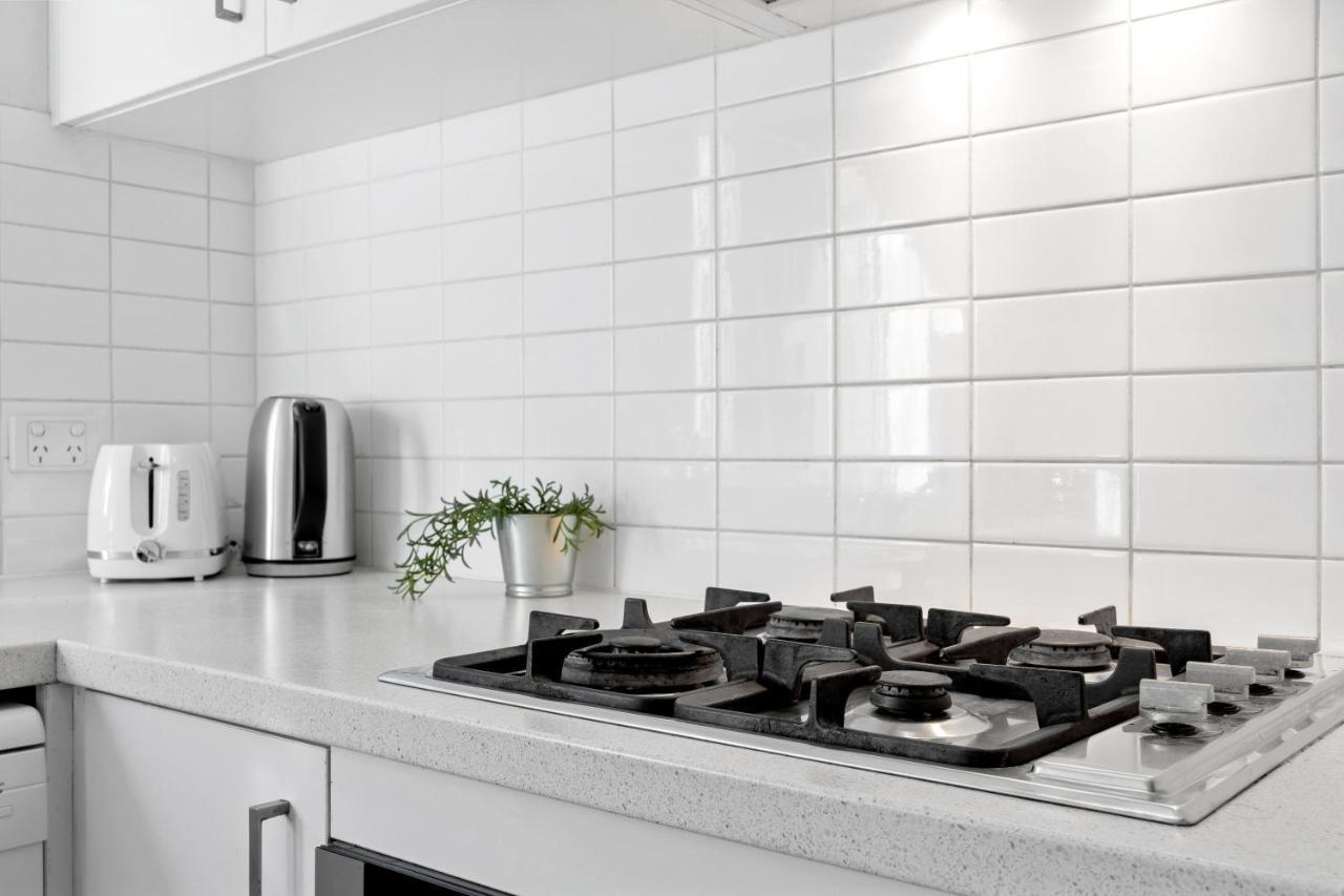 Burwood Newly Renovated 2 Bedroom Apartment Σίδνεϊ Εξωτερικό φωτογραφία
