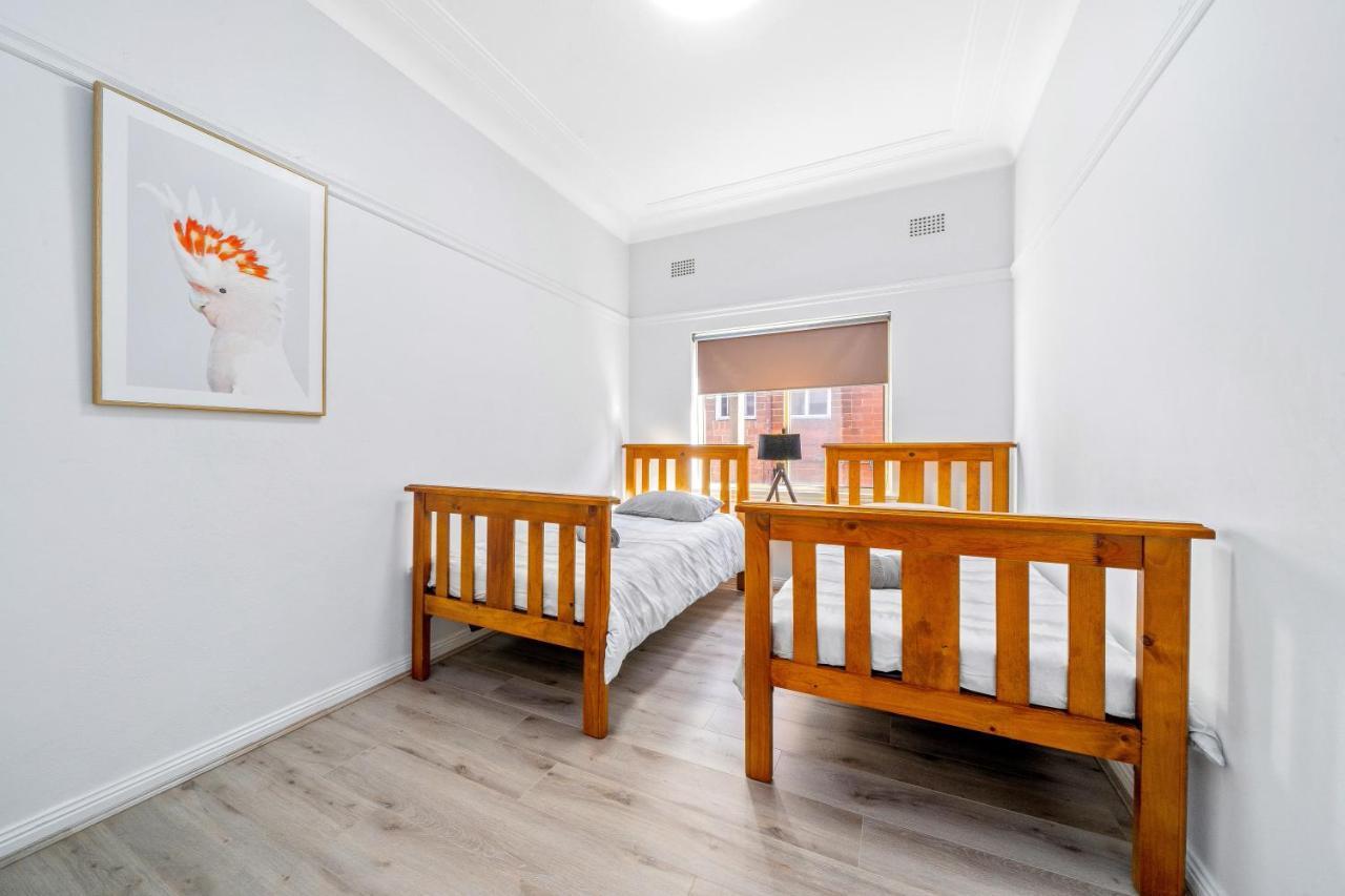 Burwood Newly Renovated 2 Bedroom Apartment Σίδνεϊ Εξωτερικό φωτογραφία